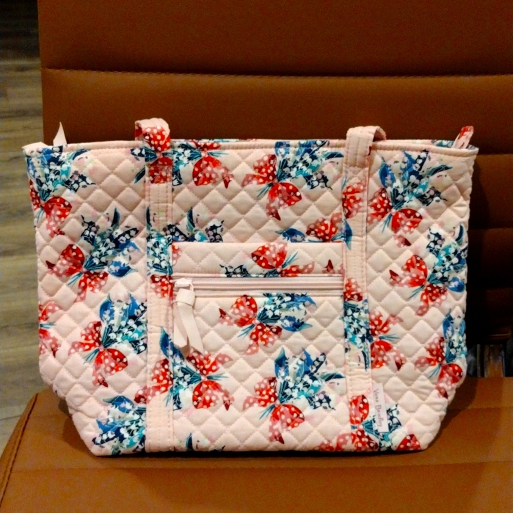 NWT Vera Bradley Small Vera Tote Happiness Returns Pink